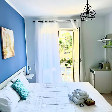 Light Blue 트로페아