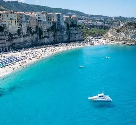 Light Blue 3* Tropea