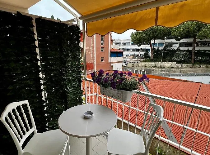 Light Blue 3* 特罗佩阿